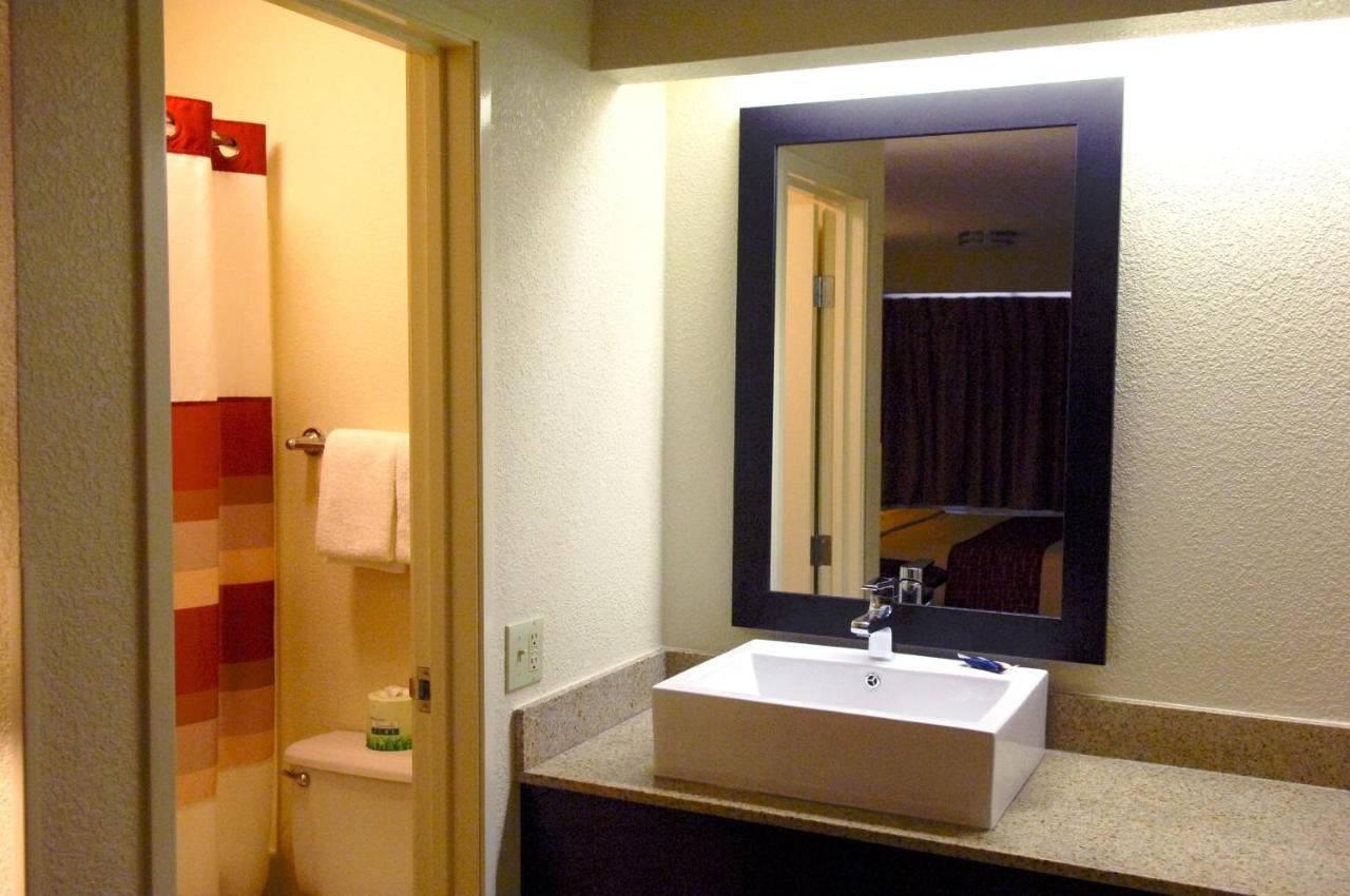 Red Roof Inn Plus+ Baltimore - Washington Dc/Bwi South Hanover Exterior photo